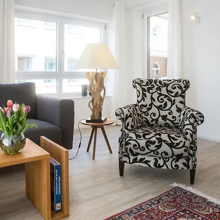 Goldsprotte Apartment *